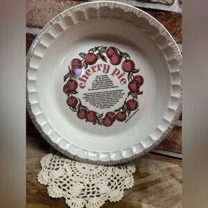Vintage Royal China Cherry Pie Plate Stoneware Rustic Country farmhouse